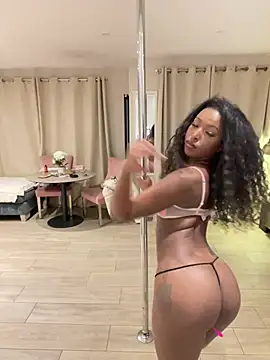 Snapshot of princesslola666 chatting on February 4, 2025, 10:55 pm princesslola666 online show from February 4, 2025, 10:55 pm