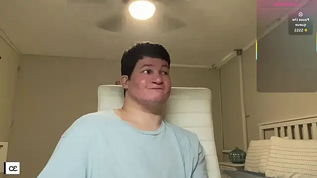 Snapshot of Lorenzo_hernandez chatting on September 8, 2025, 7:57 pm Lorenzo hernandez online show from September 8, 2025, 7:57 pm