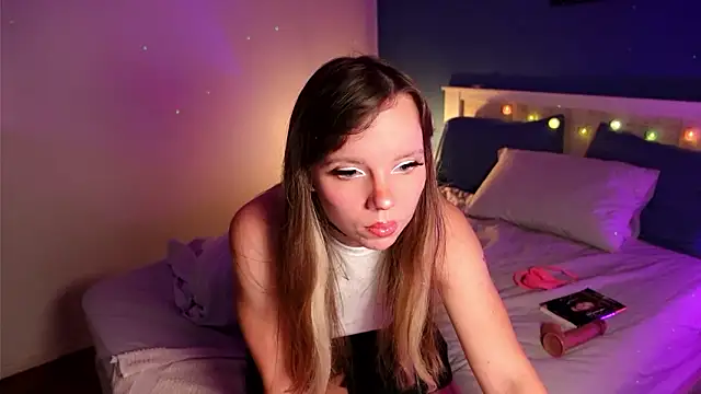 Snapshot of Ayra_Lust chatting on March 20, 2026, 10:11 pm Ayra Lust online show from March 20, 2026, 10:11 pm