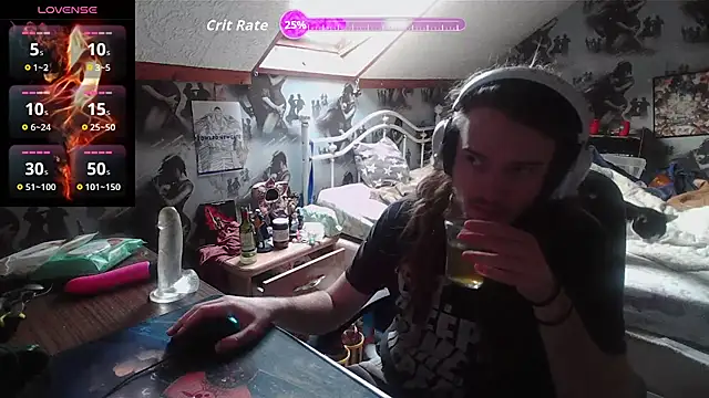 nicolasdumand21 online show from March 24, 2026, 5:13 pm