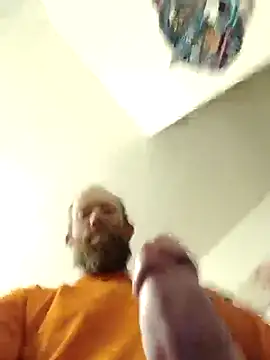 dougyhung2231 online show from December 19, 2025, 1:20 am