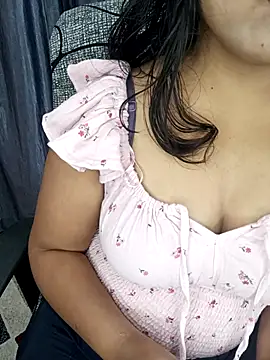 Tanvi-patil online show from August 3, 2026, 9:48 am