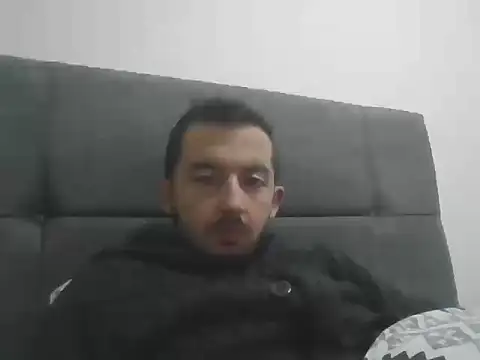 laynufff online show from December 4, 2025, 6:18 pm