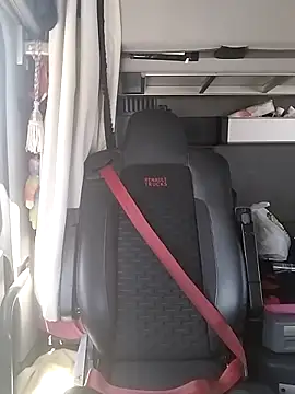 cuplubijoanna online show from April 5, 2026, 12:45 pm