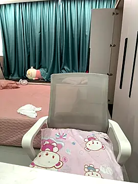 palzkybi123 online show from October 5, 2025, 5:20 am