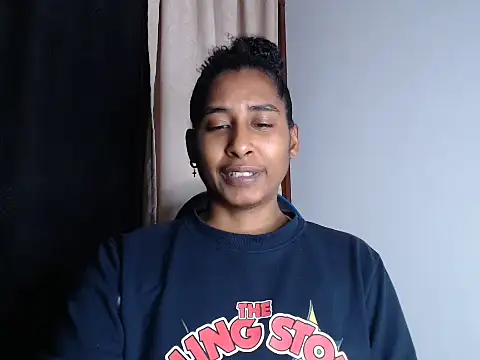 yohatinelly07 online show from June 4, 2026, 7:46 am