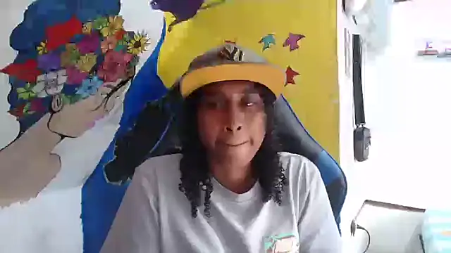 Snapshot of yohatinelly07 chatting on September 12, 2025, 9:03 pm yohatinelly07 online show from September 12, 2025, 9:03 pm