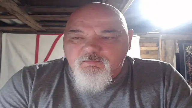 Snapshot of Newfiesausage1972 chatting on April 18, 2026, 9:55 am Newfiesausage1972 online show from April 18, 2026, 9:55 am
