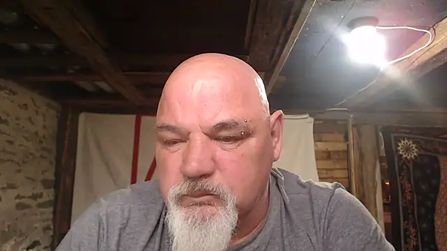Snapshot of Newfiesausage1972 chatting on April 30, 2026, 10:36 pm Newfiesausage1972 online show from April 30, 2026, 10:36 pm