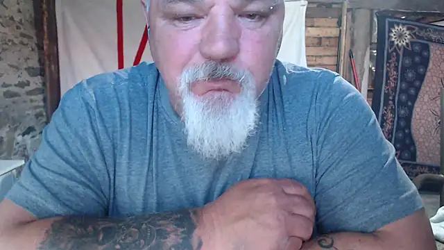 Snapshot of Newfiesausage1972 chatting on May 20, 2026, 12:46 pm Newfiesausage1972 online show from May 20, 2026, 12:46 pm