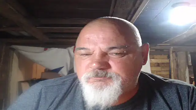 Snapshot of Newfiesausage1972 chatting on July 6, 2026, 8:32 am Newfiesausage1972 online show from July 6, 2026, 8:32 am