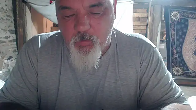 Snapshot of Newfiesausage1972 chatting on July 11, 2026, 9:09 am Newfiesausage1972 online show from July 11, 2026, 9:09 am