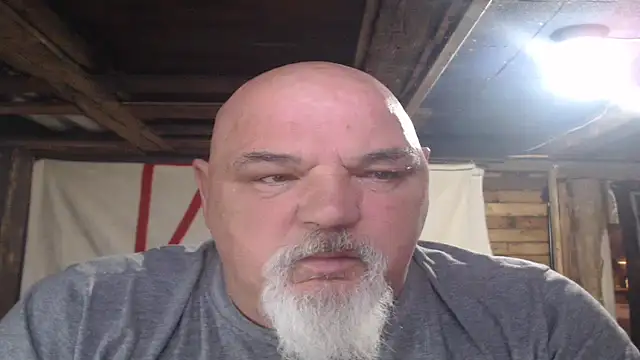 Snapshot of Newfiesausage1972 chatting on April 29, 2026, 9:10 pm Newfiesausage1972 online show from April 29, 2026, 9:10 pm