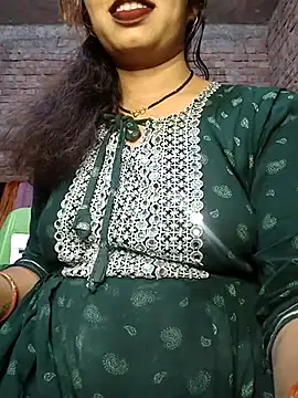 Snapshot of Simaran_bhabhi chatting on March 18, 2025, 4:06 pm Simaran bhabhi online show from March 18, 2025, 4:06 pm