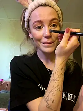 meanexx online show from October 10, 2025, 6:14 am