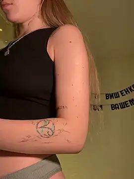 meanexx online show from November 13, 2025, 12:31 pm