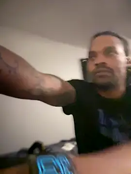 1BeautyN1Beast online show from December 23, 2025, 6:34 am