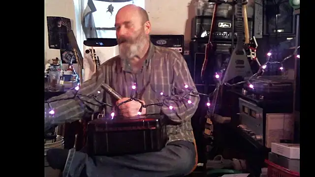 SirGarMack online show from April 8, 2026, 4:08 pm