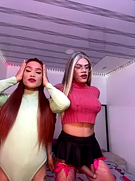 big girl21cm online show from December 14, 2025, 1:49 pm