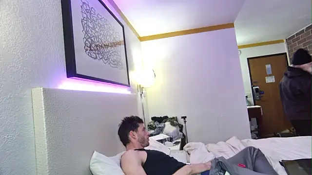 Snapshot of savageconfidence chatting on October 28, 2025, 8:02 am savageconfidence online show from October 28, 2025, 8:02 am