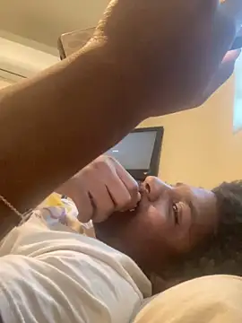 Snapshot of gaimov3r2024 chatting on November 7, 2025, 10:24 pm gaimov3r2024 online show from November 7, 2025, 10:24 pm