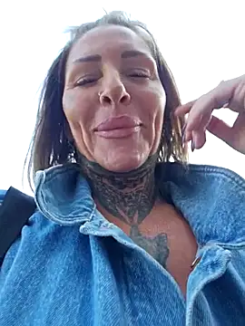 YourMommyBlair online show from November 8, 2025, 7:12 am