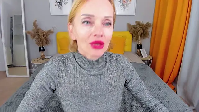 Snapshot of AmandaWesson chatting on March 11, 2025, 6:30 am AmandaWesson online show from March 11, 2025, 6:30 am