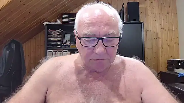 Snapshot of biggandybig chatting on March 8, 2026, 12:38 am biggandybig online show from March 8, 2026, 12:38 am