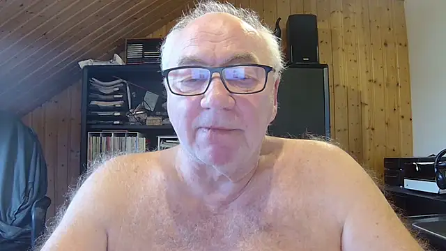 Snapshot of biggandybig chatting on February 2, 2026, 8:02 am biggandybig online show from February 2, 2026, 8:02 am