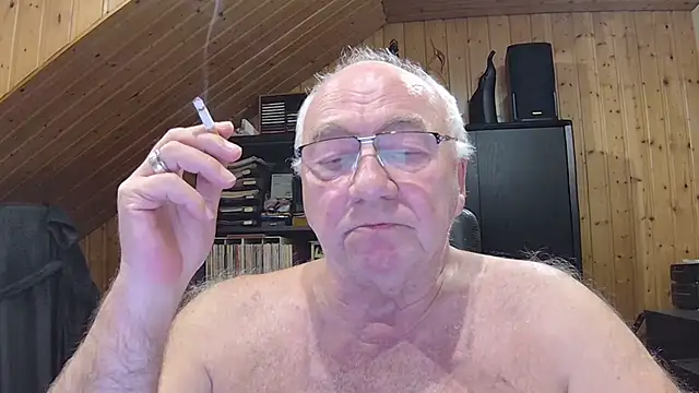 Snapshot of biggandybig chatting on March 19, 2026, 10:10 pm biggandybig online show from March 19, 2026, 10:10 pm