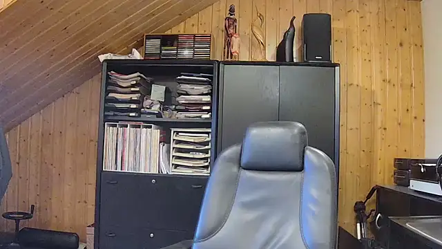 Snapshot of biggandybig chatting on February 16, 2026, 4:05 pm biggandybig online show from February 16, 2026, 4:05 pm