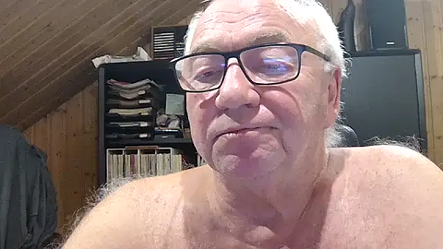 Snapshot of biggandybig chatting on February 5, 2026, 2:18 am biggandybig online show from February 5, 2026, 2:18 am