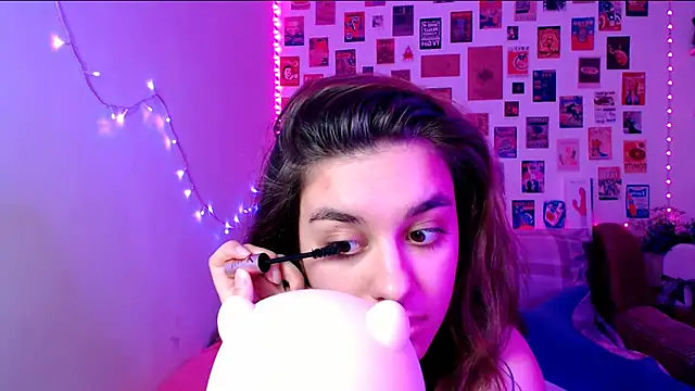 Celine Dionn online show from February 16, 2025, 12:10 pm