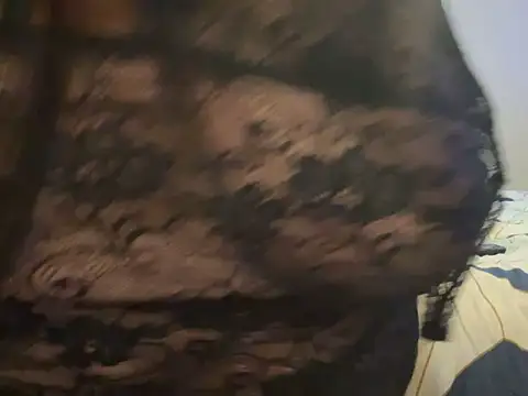 Missredboneo12 online show from September 16, 2025, 3:24 pm