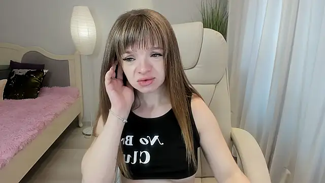 Eva Rosec online show from March 22, 2025, 7:04 am