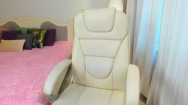 Eva Rosec online show from February 21, 2025, 10:39 am