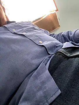 Alvarosexxx online show from November 22, 2025, 4:28 pm