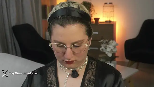 Snapshot of Ximenna_Cruz chatting on March 18, 2026, 9:48 pm Ximenna Cruz online show from March 18, 2026, 9:48 pm