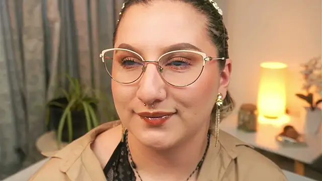 Snapshot of Ximenna_Cruz chatting on April 10, 2026, 6:15 pm Ximenna Cruz online show from April 10, 2026, 6:15 pm