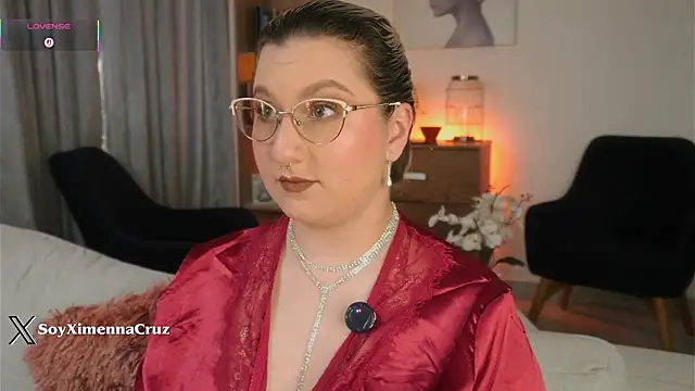 Snapshot of Ximenna_Cruz chatting on March 4, 2026, 12:02 pm Ximenna Cruz online show from March 4, 2026, 12:02 pm