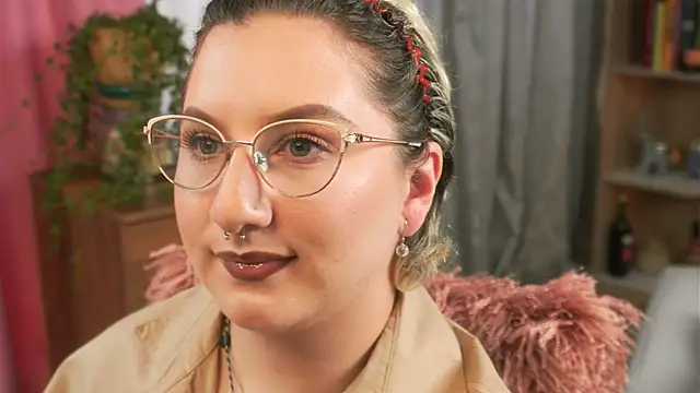 Snapshot of Ximenna_Cruz chatting on April 4, 2026, 6:58 pm Ximenna Cruz online show from April 4, 2026, 6:58 pm