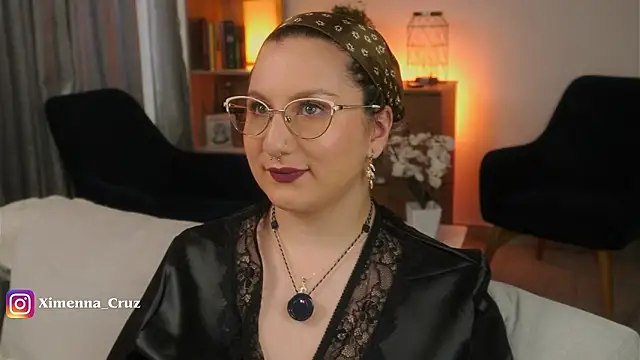 Snapshot of Ximenna_Cruz chatting on March 13, 2026, 5:51 pm Ximenna Cruz online show from March 13, 2026, 5:51 pm