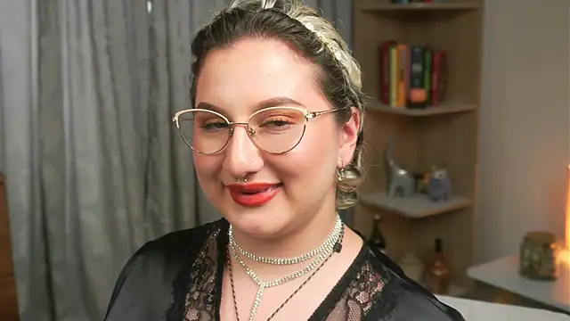 Snapshot of Ximenna_Cruz chatting on April 3, 2026, 8:59 pm Ximenna Cruz online show from April 3, 2026, 8:59 pm