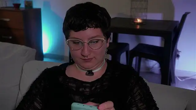 Ximenna Cruz online show from September 24, 2025, 10:59 pm