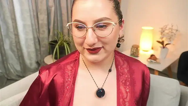 Snapshot of Ximenna_Cruz chatting on April 11, 2026, 5:49 pm Ximenna Cruz online show from April 11, 2026, 5:49 pm