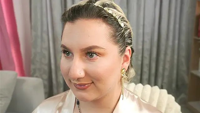 Snapshot of Ximenna_Cruz chatting on March 31, 2026, 9:06 pm Ximenna Cruz online show from March 31, 2026, 9:06 pm