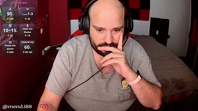 menditeta1 online show from October 29, 2025, 9:58 pm