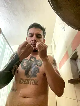 Molly1993rrrrrrrf online show from December 15, 2025, 11:20 pm