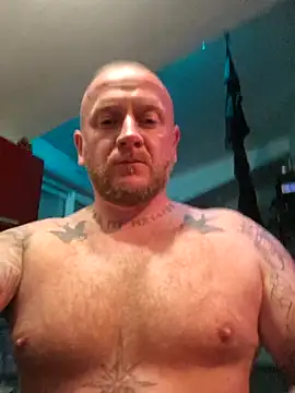 Snapshot of RomWoolf chatting on March 29, 2026, 12:45 am RomWoolf online show from March 29, 2026, 12:45 am