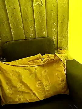 Snapshot of Divya_girl chatting on March 21, 2025, 7:35 pm Divya girl online show from March 21, 2025, 7:35 pm